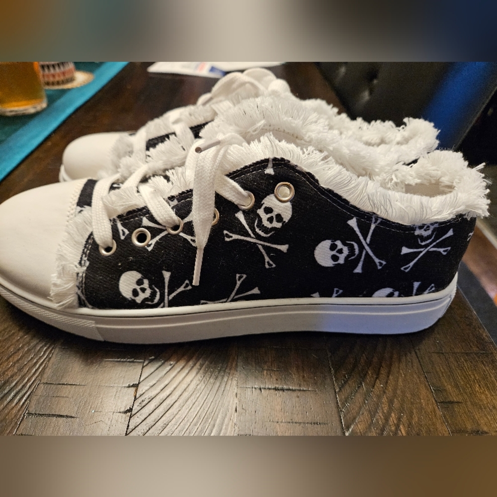 Skull shoes